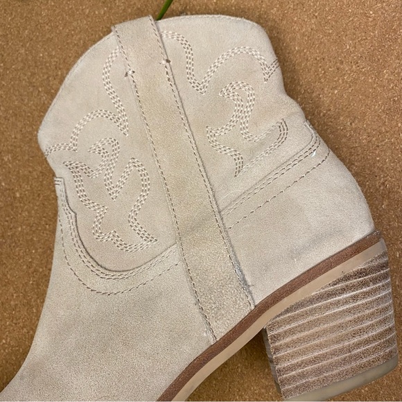 Dolce Vita Solow Western Booties Size 7.5 Beige Dune Suede - Picture 5 of 14